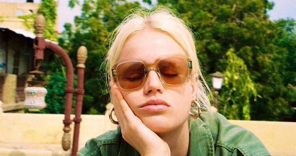 На кого подписаться? Блогер - Эмели Томсен