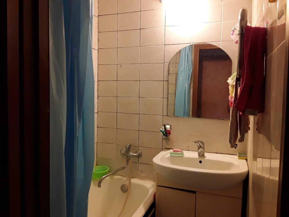 Так ванная комната выглядела до ремонта