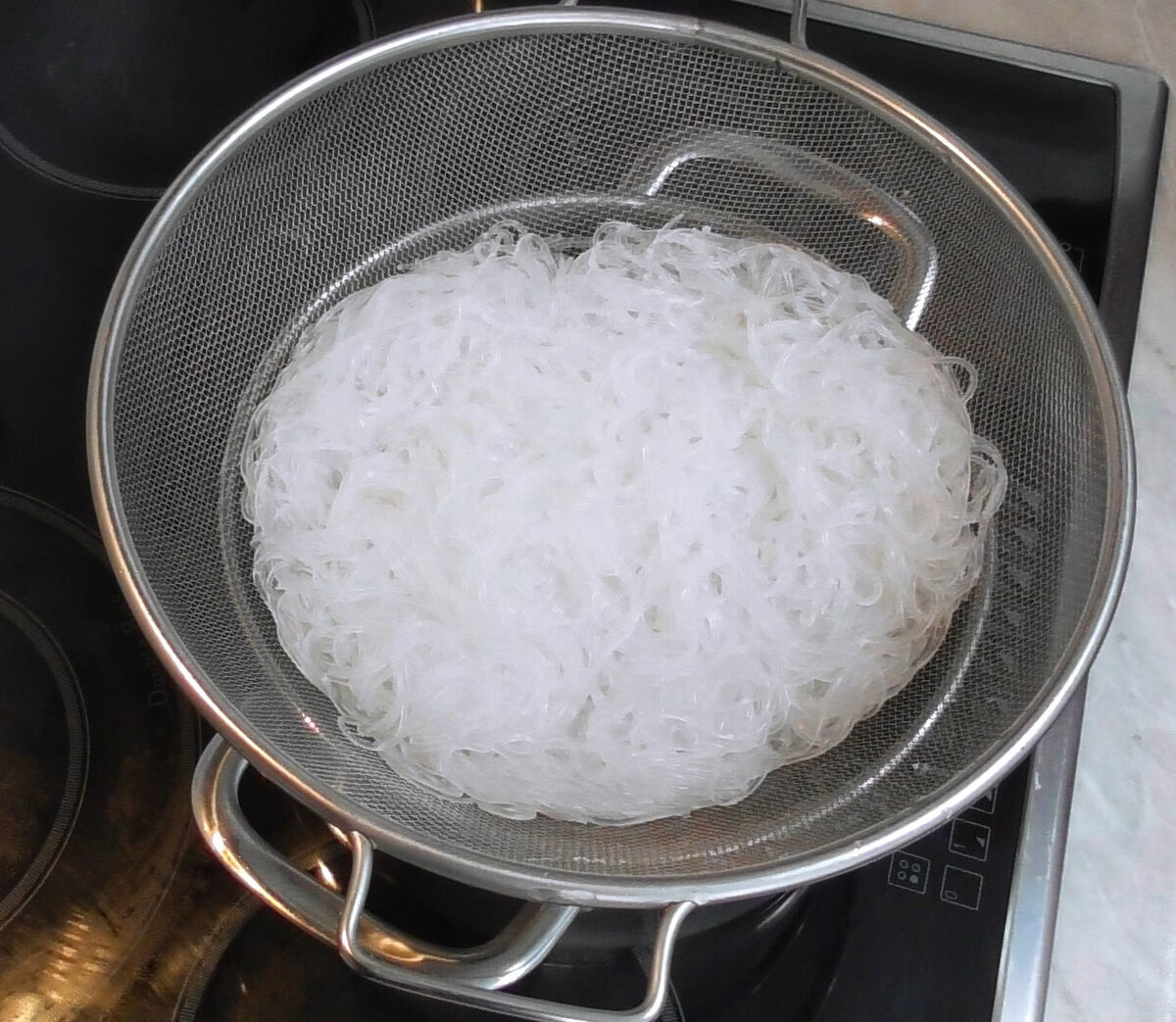 Источник: https://yandex.ru/images/search?cbir_page=similar&pos=0&cbir_id=4318587%2FbXkWeQksPn2lz0I9SjbsnA8748&img_url=https%3A%2F%2Favatars.mds.yandex.net%2Fget-zen_doc%2F1645803%2Fpub_5e750e4738319e230cc2e3d3_5e750f23da5c1b754cad8a84%2Fscale_1200&rpt=imageview