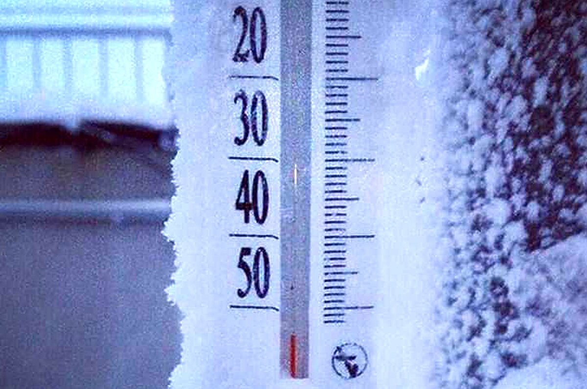Мороз -40. Новосибирск минус 40. Мороз -40. Аномально низкие температуры. Сорок градусный мороз.