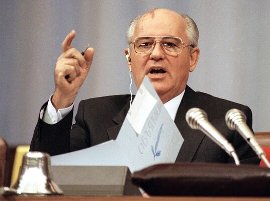 Михаил Горбачёв первый и последний президент СССР. Последний Генеральный секретарь ЦК КПСС.