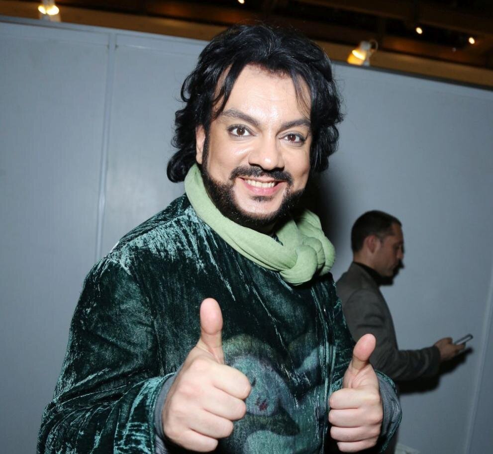 Источник фото https://hotarena.net/userfiles/content/64355/original/filip-kirkorov-s-nova-vila-v-maiami-za-5-miliona-evro-zvezdata-se-glezi-s-basein-i-kino-zala-1.jpg