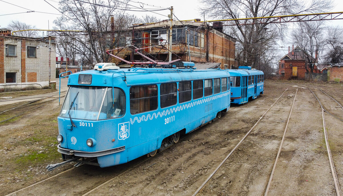 Трамваи "Татра" (МТТЕ) из города Москвы в трамвайном депо Таганрога, фото с сайта СТТС, автор Копылов Н.О.