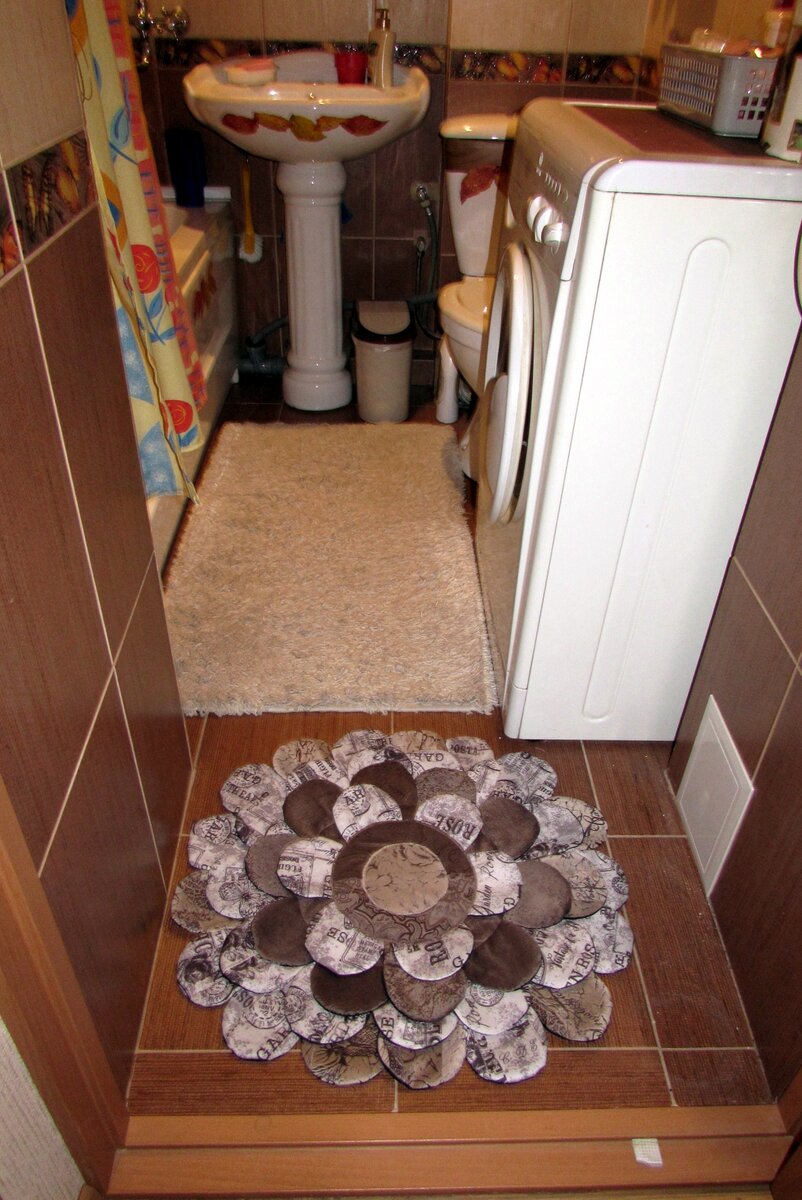 Коврик для ванной, фото автора