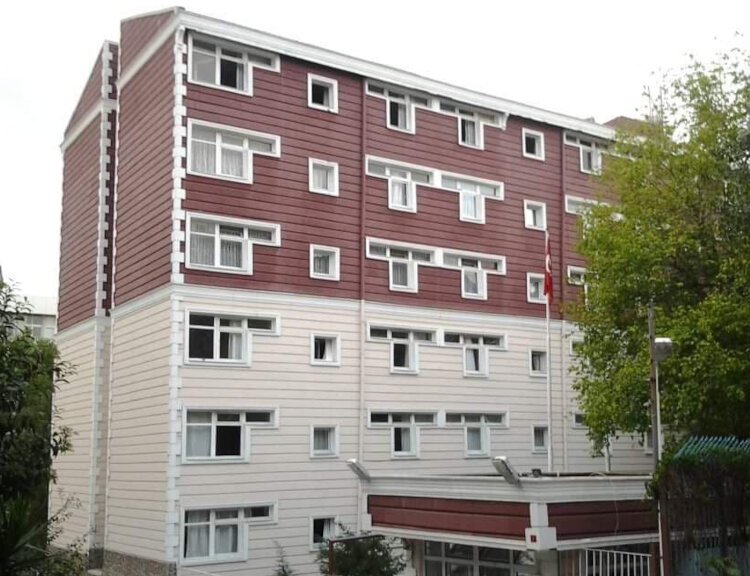 "Легендарное" общежитие "Абди Ипекчи", куда в 1998 году нас поселили после поступления в "Йылдыз Технический Университет"