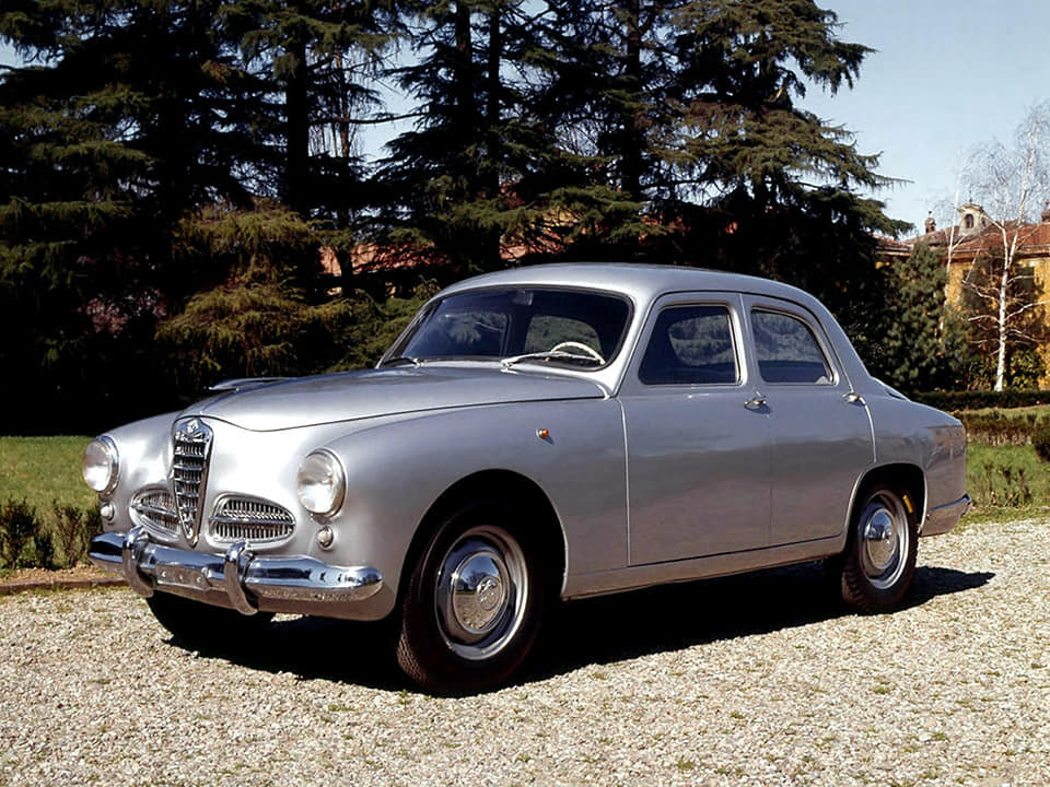 Alfa Romeo 1900 - первая гражданская "Альфа".  Фото здесь и далее - из открытых источников.