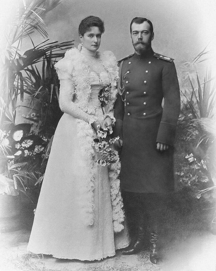 Венценосная чета Романовых - Николай II и Александра Федоровна