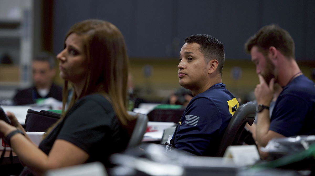 ФБР насчитывает около 2100 членов Группы реагирования на доказательства в 56 полевых отделениях. Базовый курс ERT разработан для обучения фундаментальным навыкам. Члены команды могут пройти дополнительное обучение определенным навыкам или командным позициям. 