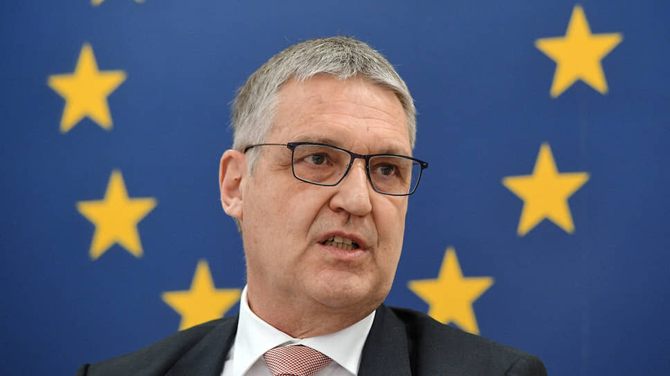 Фото: Глеб Щелкунов / Коммерсантъ📷Посол ЕС в РФ Маркус Эдерер во время совместного брифинга с послом Франции в РФ Пьером Леви в представительстве ЕС в России.