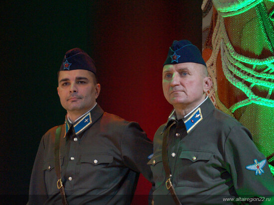     Сергей Пантелеев (справа). Фото: altairegion22.ru