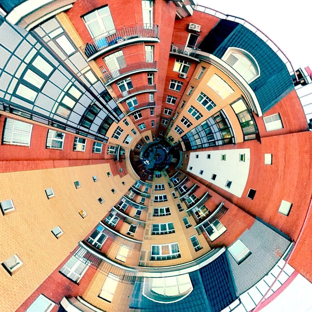 Tiny planet двора. Фото: Павел Свядосц