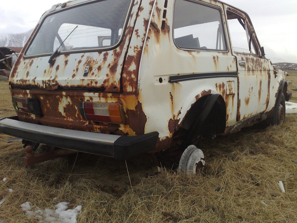 Почему же она так мощно ржавеет? (Увы, не удалось найти автора фотографии)