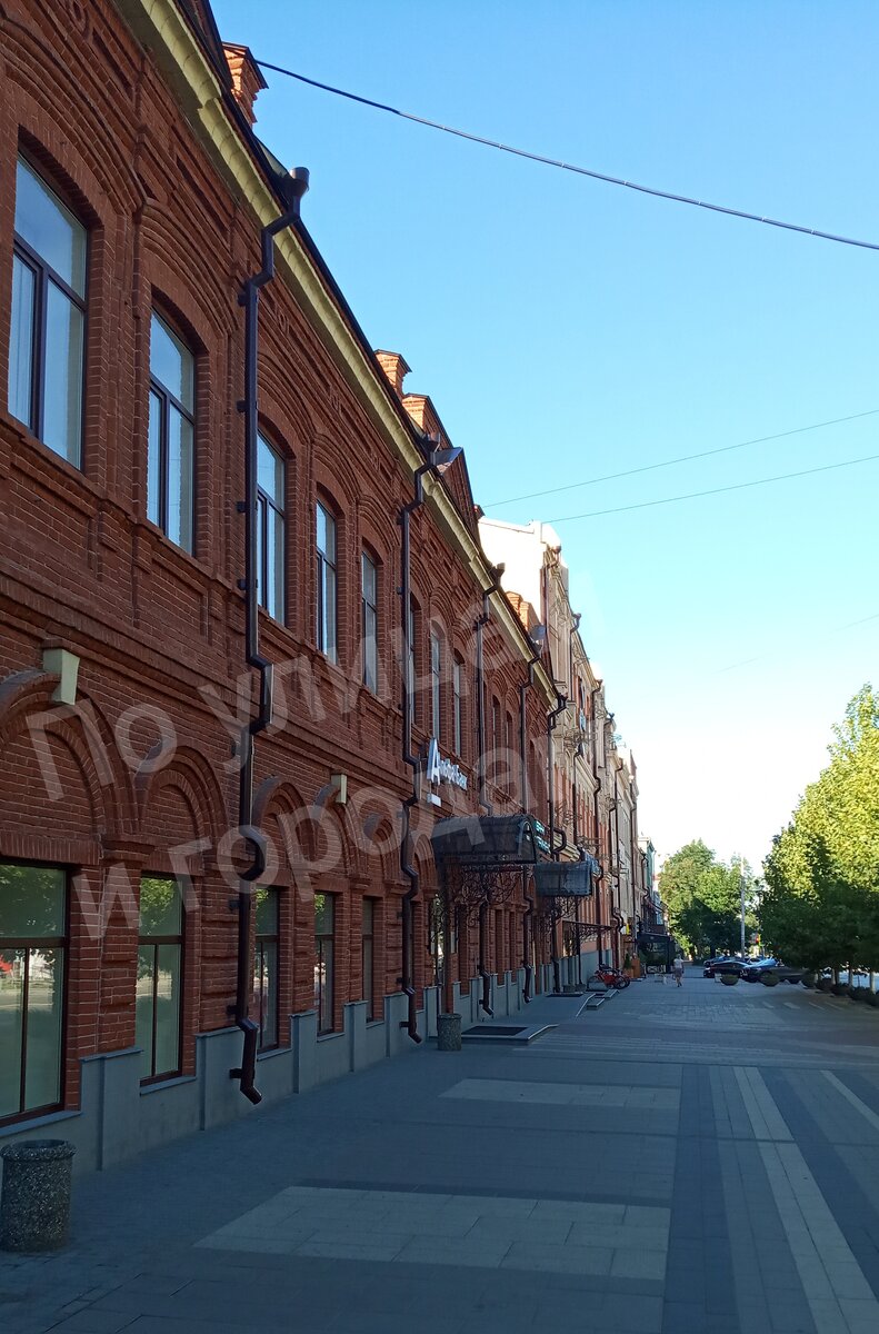 Очень интересное, на мой взгляд, здание.