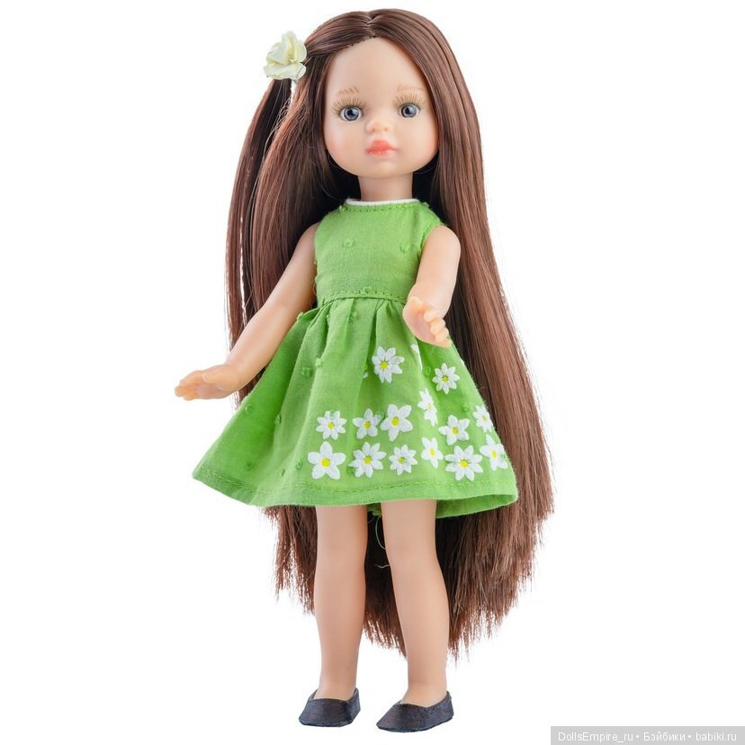 Маленькая принцесса Эстель. Она любит пышные платья и гордится своими длинными волосами.