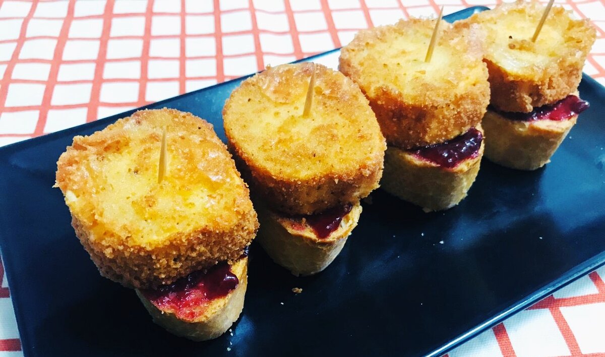 Crujiente de queso de cabra