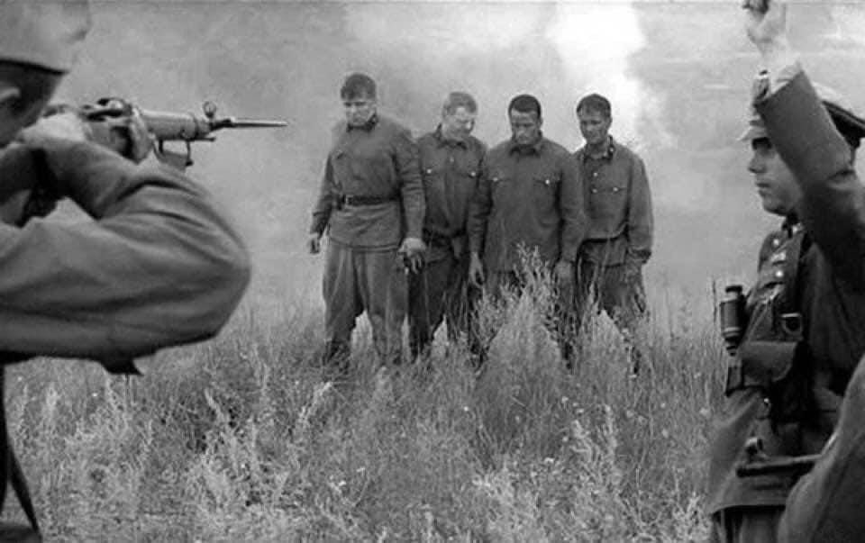 "Большой террор" - это миф, сочиненный Хрущевым и подхваченный буржуазными идеологами! Если бы все эти жуковы и юлины, которым заглядывают в рот леваки, заняли бы марксистские позиции, они бы не выдумывали бредовые оправдания «сталинским репрессиям», а расщепили бы на атомы эту буржуазную выдумку, которая держится на плаву лишь за счет массированной пропаганды и корпоративизма историков.
