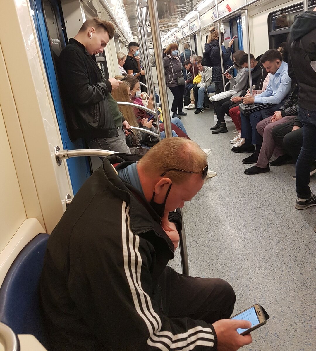 В Московском метро. Фото автора
