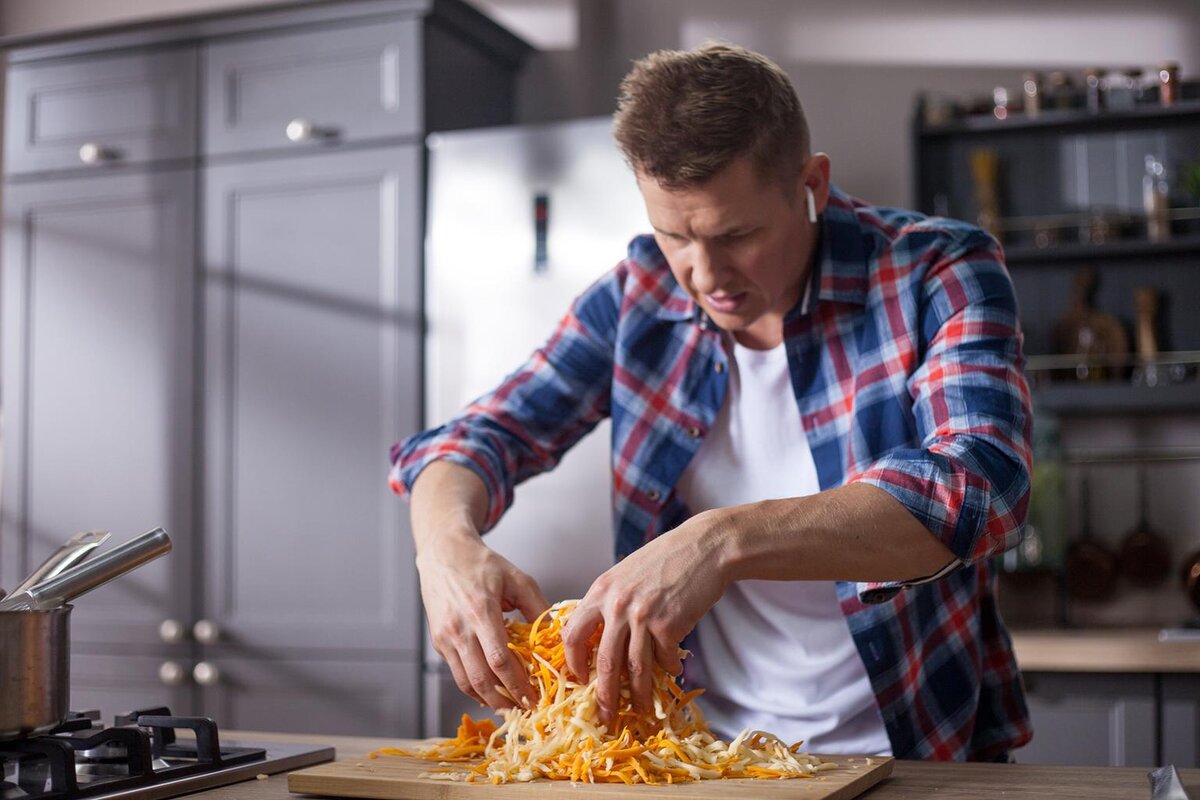 Очень просто кухня. Просто кухня. Просто кухня с макаронами. Мак энд чиз пицца. Просто кухня заставка.