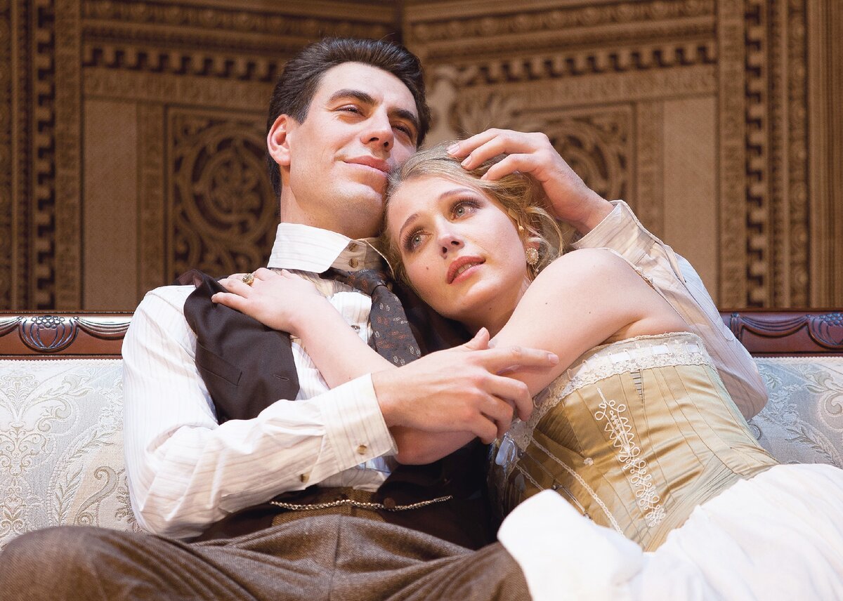 Дмитрий Дюжев и Карина Андоленко