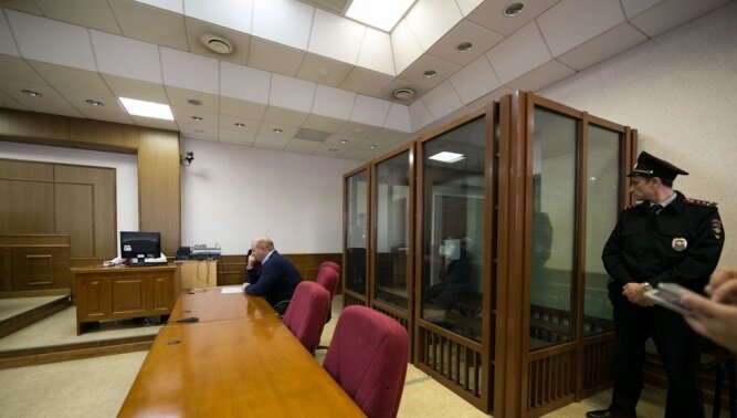 В Твери с понедельника в областной суд перестанут пускать посетителей