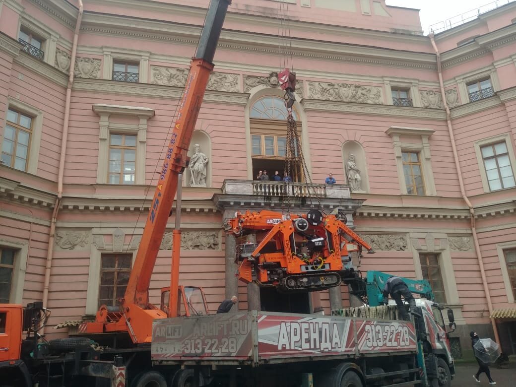 Подъем мини-крана на второй этаж