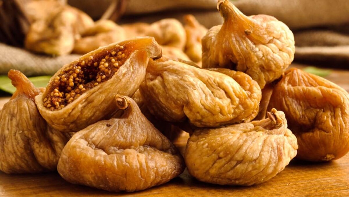 https://foodandhealth.ru/wp-content/uploads/2017/04/susheniy-inzhir.jpg