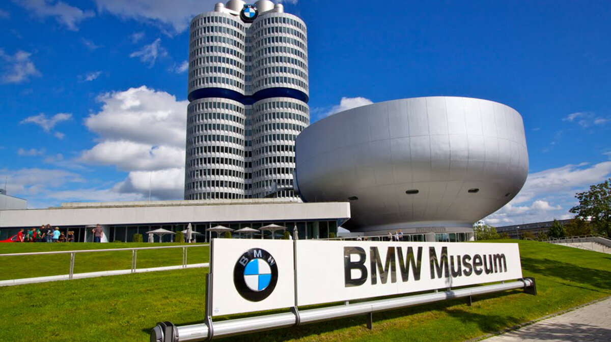 История автомобильного бренда BMW