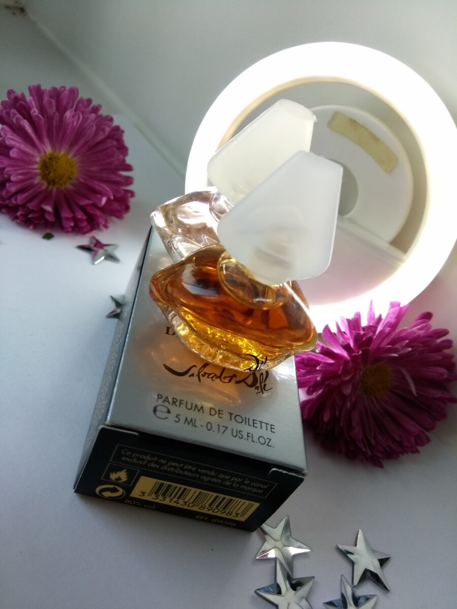 Духи Сальвадор Дали, губы. Отзывы, фото автора.