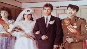 Советский гражданский брак. Так и выполняли священники свою роль в брачных делах до 02 февраля 1918 года. В этот день был распубликован Декрет Совета Народных Комиссаров о свободе совести, религиозных и церковных обществах.