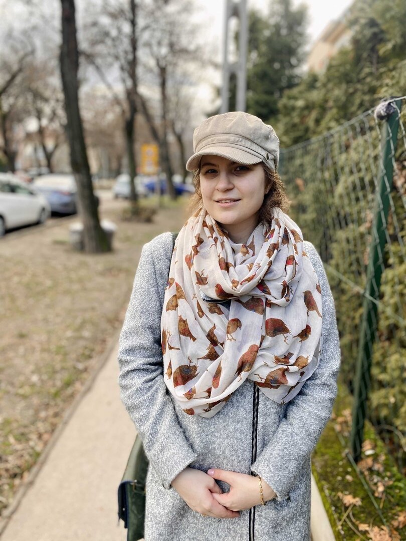 Я онлайн учитель английского языка. Переехала в Будапешт.