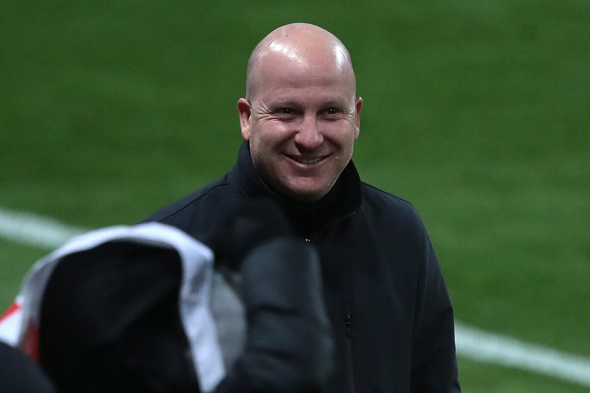 «Локомотив» в 24-м туре РПЛ победил на выезде «Ротор» (2:0) и вплотную приблизился к «Спартаку» - на дистанцию одного очка.