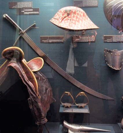 Он же в экспозиции музея (для масштаба).