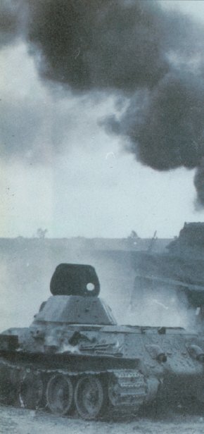 Средний танк Т-34, хорошо бронированный и хорошо вооруженный, был самым выносливым танком, с которым немцы столкнулись во время вторжения в Россию. 