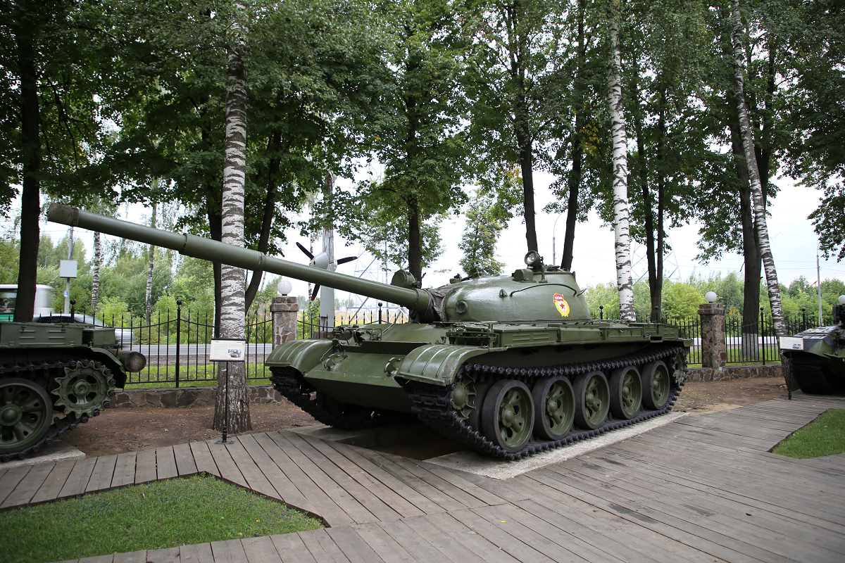 Т 62 б. Т-62м-1. Танк т-62. Т-62 средний танк. Т-62 Уралвагонзавод.