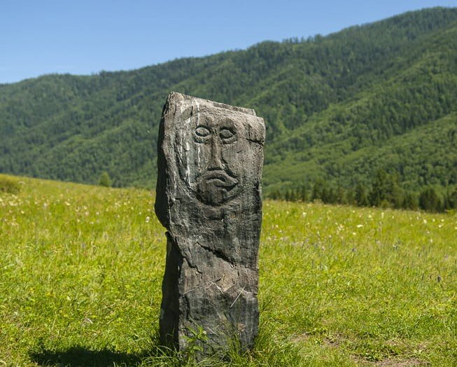 Каменная Баба респ. Алтай, из Сети Интернет. 