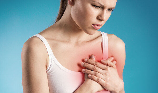 Ce indică o senzație de arsură în piept?