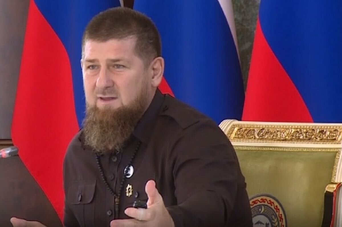    Кадыров предложил всем регионам подготовить по тысяче добровольцев