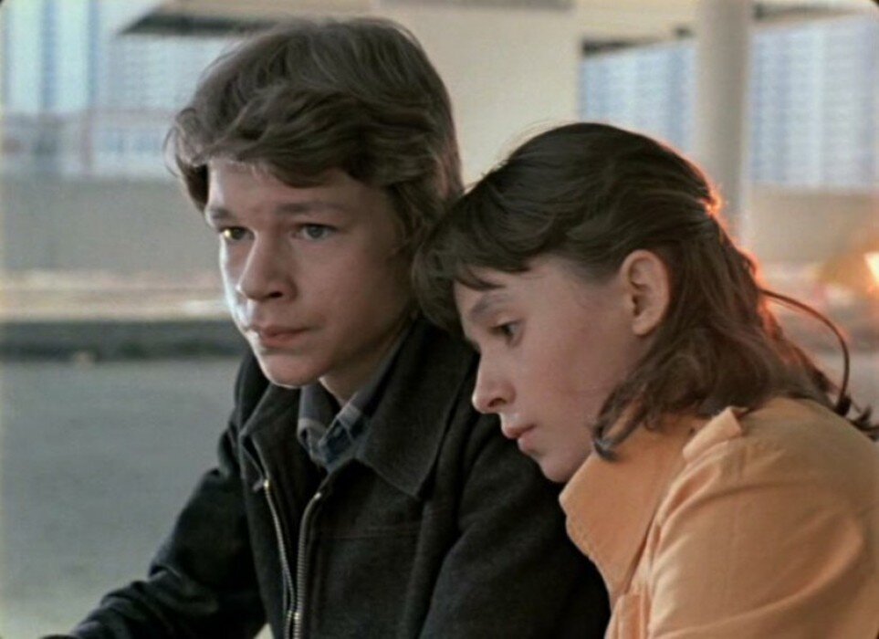 Кадр из к/ф "Вам и не снилось"