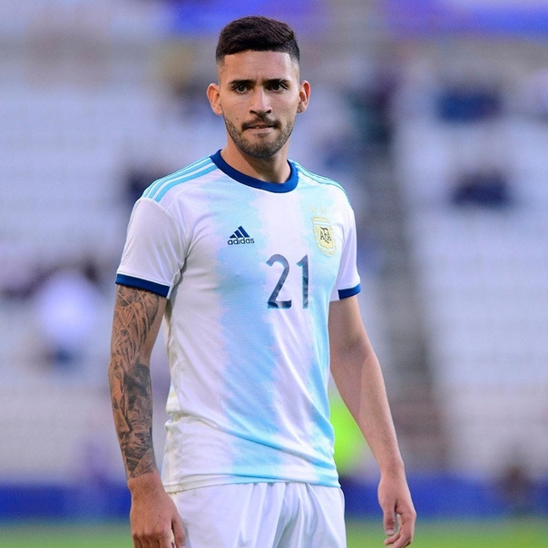 аргентинец Науэль Бустос