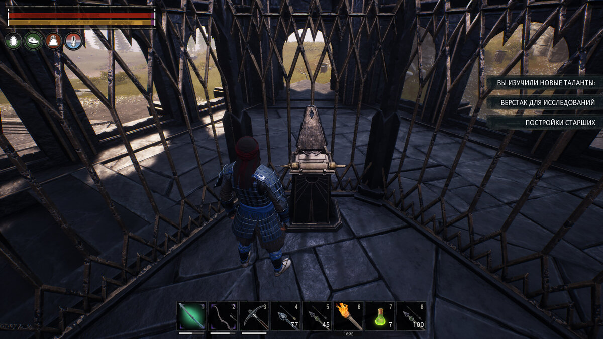 Во всех храмах алтарь находится на втором этаже, возле центральной части