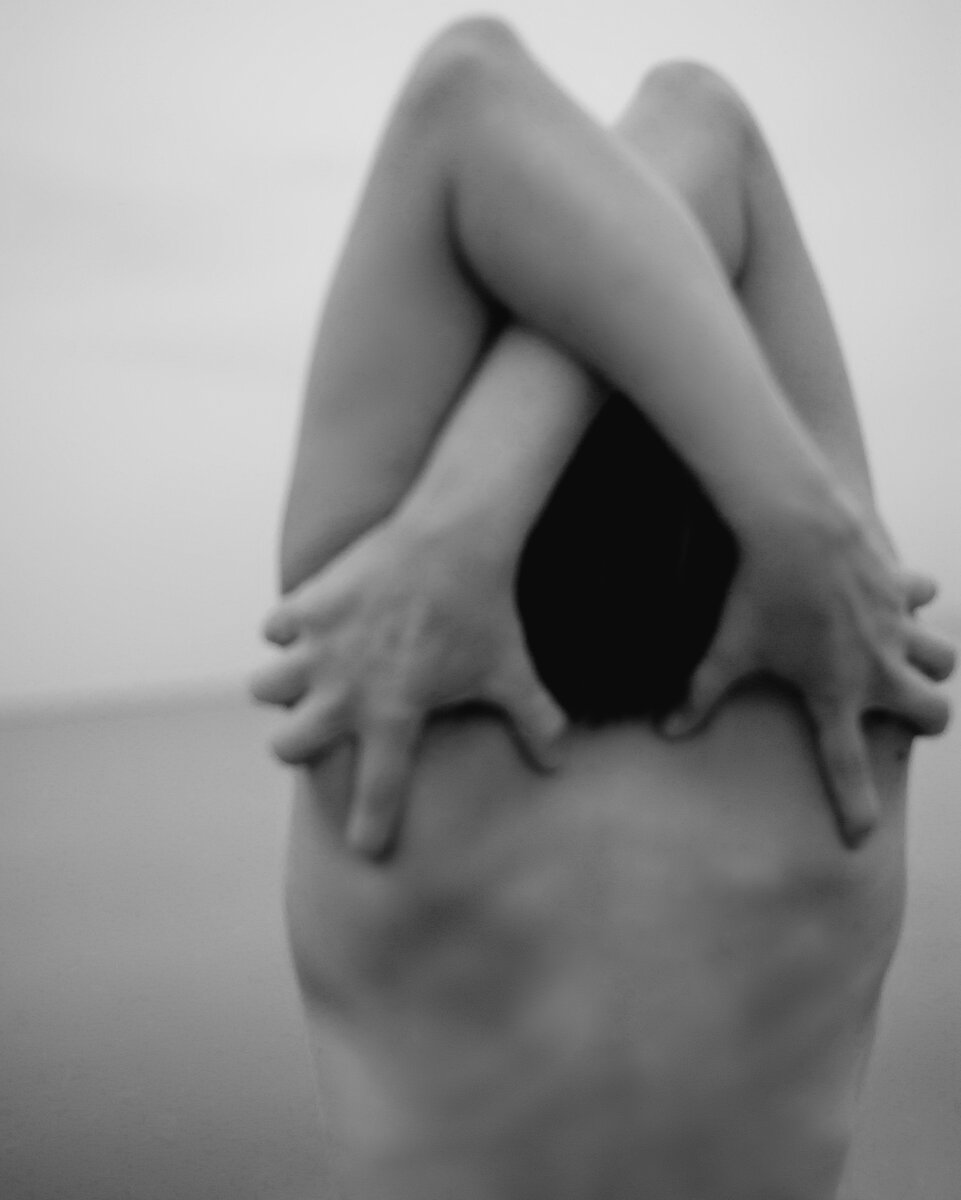 Тревога как чудовище, которое следует неотступно. Фото Ольги Отто