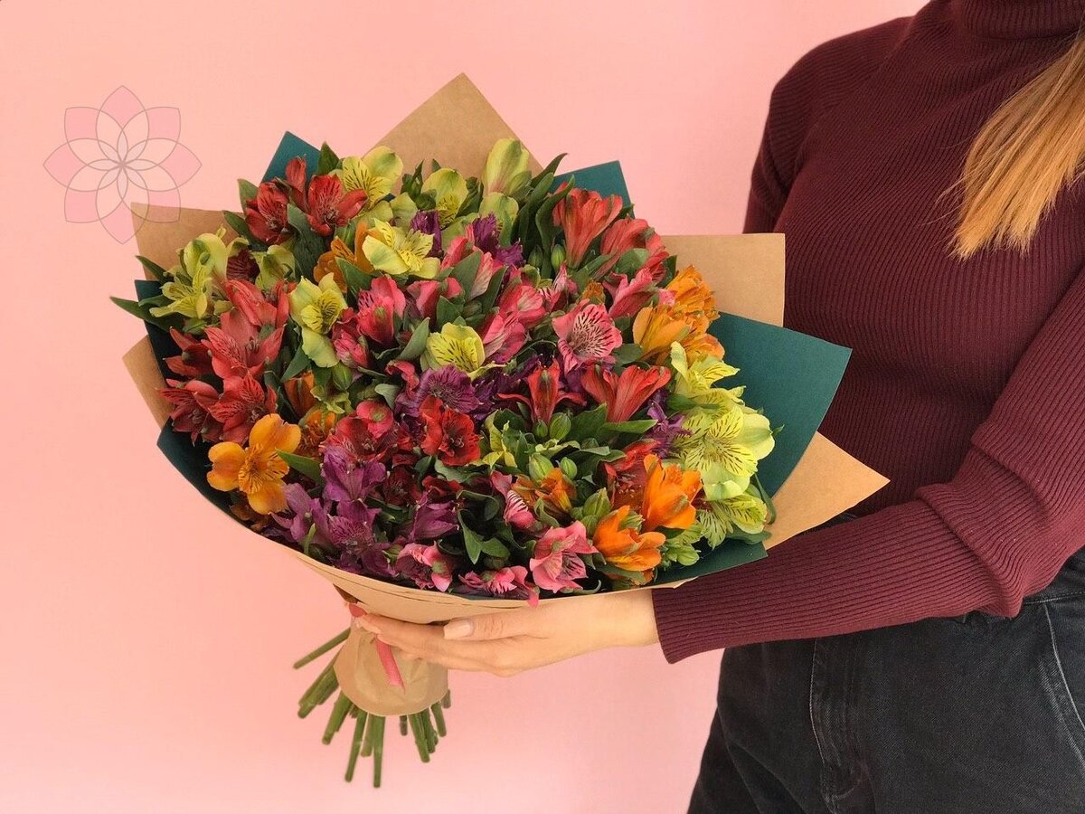 Классический букет и альстромерий для Жены