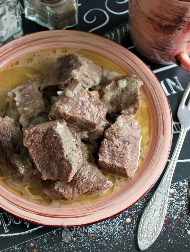 Мясо по-Кремлёвски, очень нежная говядина, которая буквально тает во рту, аромат невероятный!