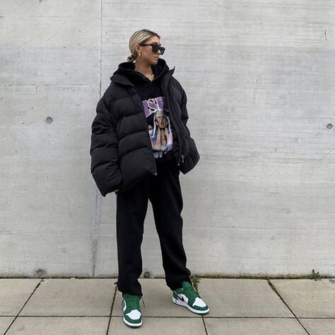 Оверсайз в каждой детали одежды смотрится стильно и свободно