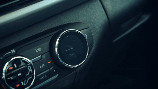 Заметили часы?