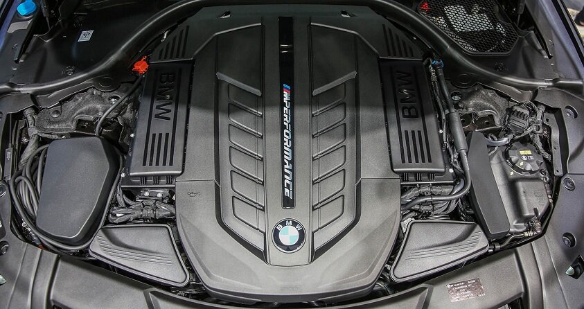 BMW 745Le. Гибрид-лучший двигатель для 