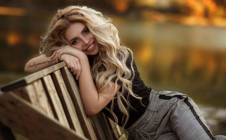 Алиса немного похожа на певицу Шакиру