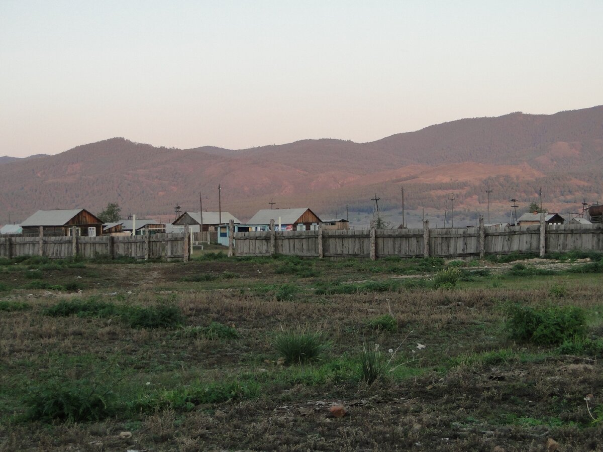 Марсианские пейзажи вечернего Новоселенгинска