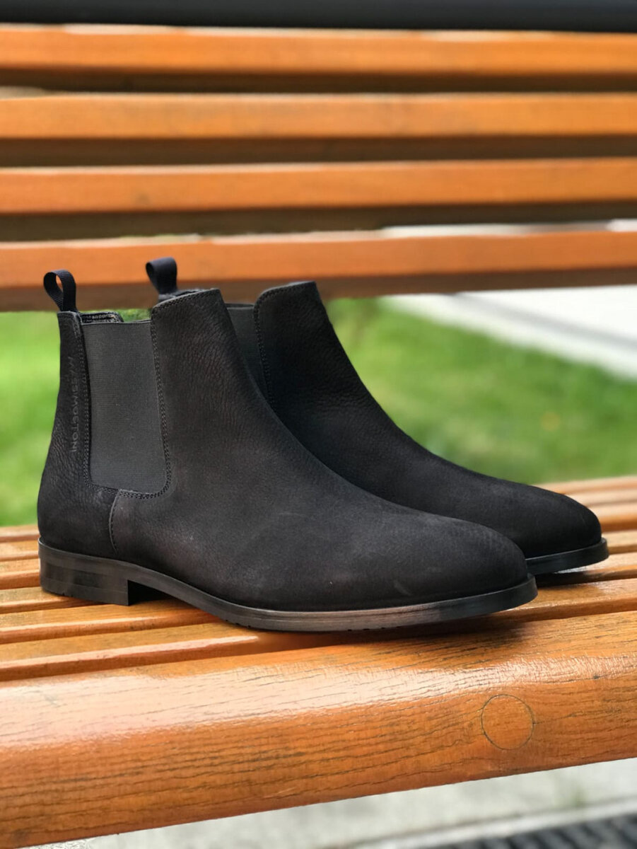 Обувь из натуральной кожи. Фото: massimotoni.com