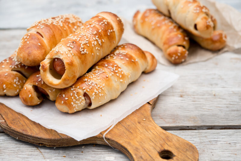 Сосиски в тесте. Фото по стандартной лицензции @protesto.ru